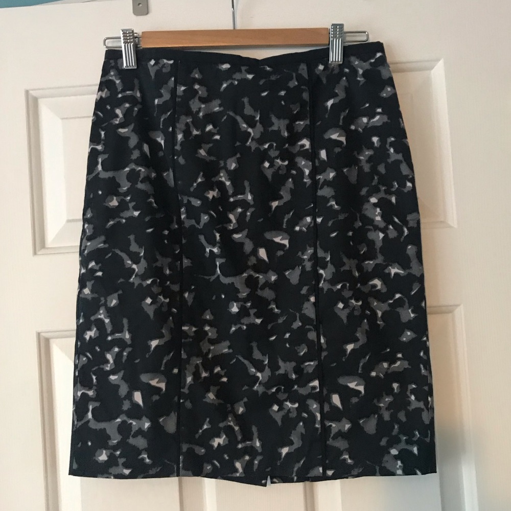 Black & White LOFT Pencil Skirt